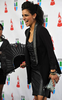 Bebe en los Grammy Latinos. |AFP