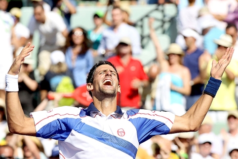 El serbio Novak Djokovic celebra su triunfo en Miami. | AFP