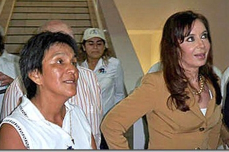 Milagros Salas junto a Cristina Fernández de Kirchner. | Archivo
