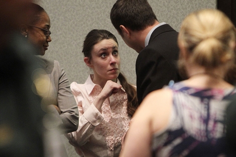 Casey Anthony después de la lectura del veredicto. | AP