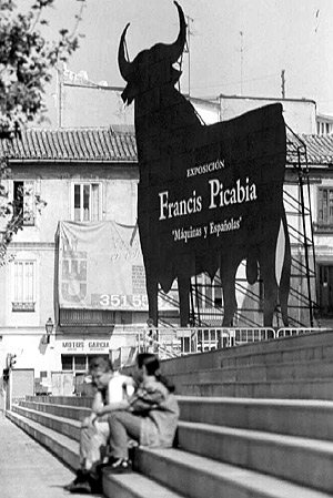 El Toro, utilizado para publicitar una exposición en 1995. (Foto: Califa) El Toro, utilizado para publicitar una exposición en 1995. (Foto: Califa)