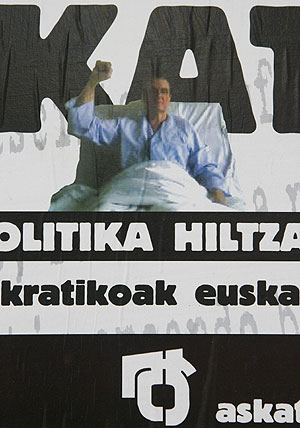 Detalle de un cartel de Askatasuna en apoyo a De Juana. (Foto: Mitxi)