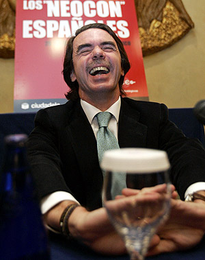 aznar presentando un libro