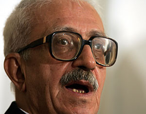 Tarek Aziz, en una foto de 2004. (Foto: AP)
