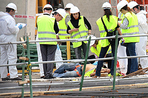 Cuatro personas han muerto tras caer una estructura de las obras del nuevo Mestalla. (Foto: Benito Pajares)