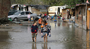 Inundaciones en el poblado. (Foto: Bernabé Cordón) Inundaciones en el poblado. (Foto: Bernabé Cordón)