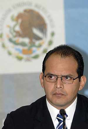 Víctor Gerardo Garay, durante la rueda de prensa que ofreció a los medios. (Foto: EFE)