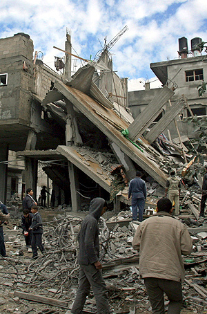 Uno de los edificios derribados por el Ejército de Israel. (Foto: EFE)