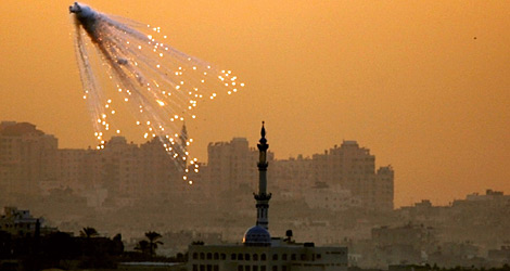 Ataque sobre Gaza. Reuters