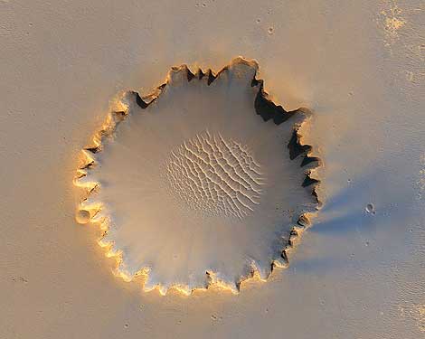 Foto del cráter Victoria tomada por la Mars Reconnaissance Orbiter. | NASA.