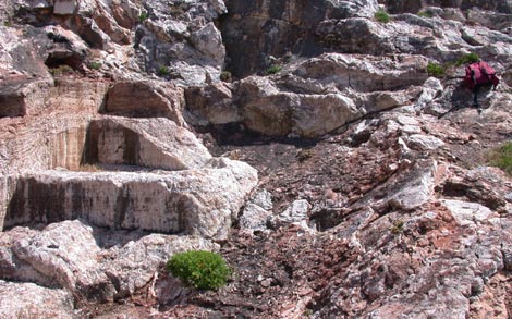 Sedimentos de calcita en la antigua cueva de Mallorca.|IGME