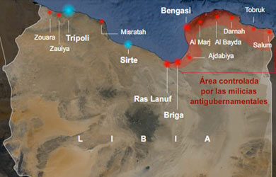 En rojo, las ciudades de los rebeldes y en azul las de Gadafi