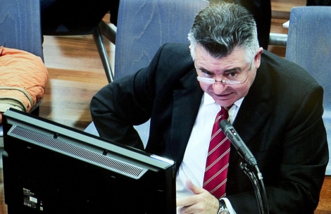 Juan Antoio Roca durante el juicio. | Efe Juan Antoio Roca durante el juicio. | Efe