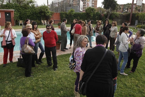 Asistentes al primer encuentro de familiares de víctimas de la violencia machista en Córdoba. | Madero Cubero