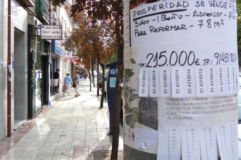 Carteles de 'Se Vende' en el barrio de Prosperidad de Madrid. | Elmundo