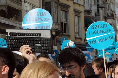Turquía intenta prohibir 138 palabras para registrar dominios en Internet  