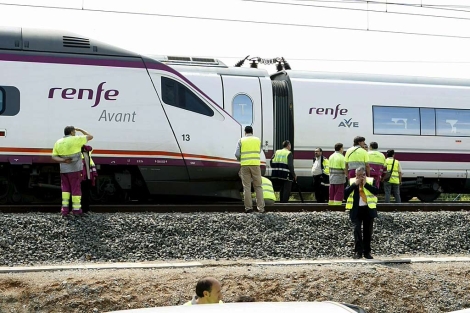 Tren Avant parado en su trayecto. | Efe