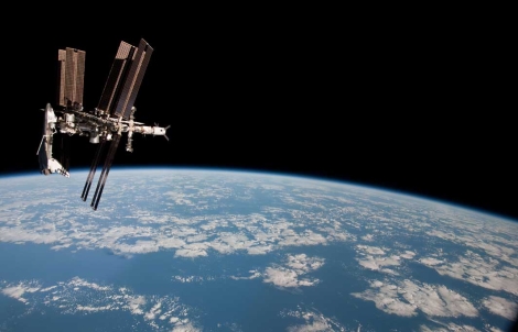 Imagen del transbordador espacial y la ISS acoplados. | NASA.