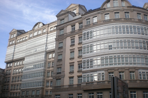 Edificio del Conde de Fenosa, en la ciudad herculina. | M. N. Edificio del Conde de Fenosa, en la ciudad herculina. | M. N.