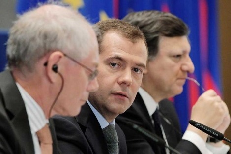 Van Rompuy, Medvedev y Barroso, la semana pasada en Nizhni Nóvgorod.| Efe