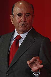 Emilio Botín, presidente del Santander. | Javier Barbancho