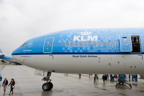 Un avión de KLM en el aeropuerto holandés de Schiphol. | Marcel Antonisse