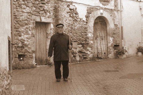 Imagen antigua de un sereno en Mallorca.