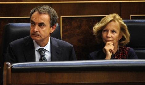 El presidente, José Luis Rodríguez Zapatero, y la ministra Elena Salgado. | Bernardo Díaz