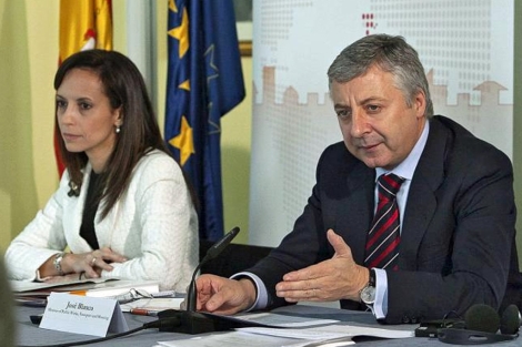 Beatriz Corredor alaba y justifica ahora los incentivos fiscales en materia de vivienda