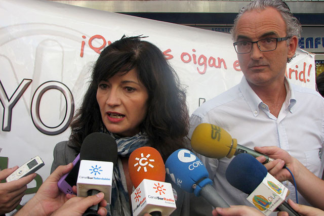Pilar González, junto a Pedro Álvarez-Ossorio, en Sevilla. | El Mundo