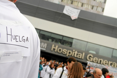 Tres sindicatos médicos y sanitarios rechazan el plan de recursos humanos de Sanidad