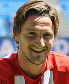 386_140x170_extras_fichas_jugador_4.jpg