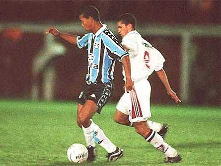 (ronaldinho) (ronaldinho)