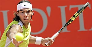 Nadal empleó cinco horas para ganar a Federer en Roma. (Foto: Reuters)