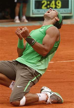 Nadal celebra por todo lo alto la victoria (Foto: AP)