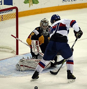 Robert Muller, en un partido contra Eslovenia. (Foto: K�lner Haie)