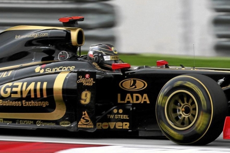 Lotus Renault había inventado un nuevo sistema de suspensión variable. (REUTERS)
