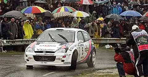 Colin McRae disputando el Rally de Catalunya del a�o 2000.