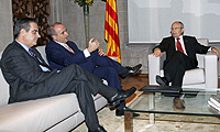 Reuni�n de Jes�s Montilla en Barcelona para analizar la situaci�n del autom�vil. Foto: EFE.