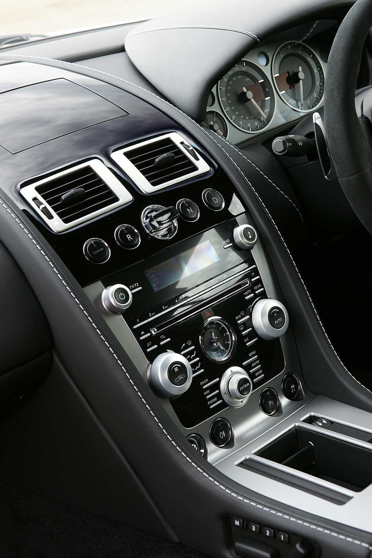 http://estaticos02.cache.el-mundo.net/elmundomotor/imagenes/2010/07/27/coches/1280222799_extras_ladillos_7_g_1.jpg