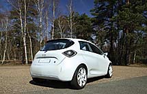 Al volante del Zoe, un nuevo Renault eléctrico