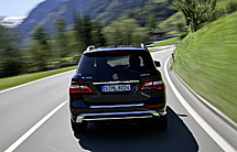 Al volante del Mercedes ML Al volante del Mercedes ML