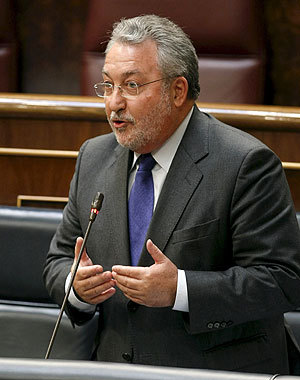 El ministro de Sanidad, Bernat Soria, en el Congreso de los Diputados. (Foto: EFE) El ministro de Sanidad, Bernat Soria, en el Congreso de los Diputados. (Foto: EFE)