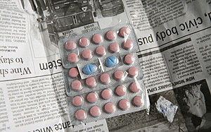 Pastillas compradas por Internet. Pastillas compradas por Internet.