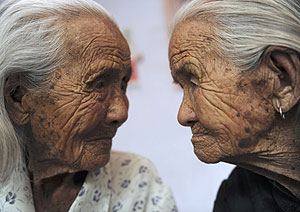 dos ancianas