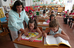 Una grupo de alumnos en un colegio de Valencia (Foto: Javi Martínez).