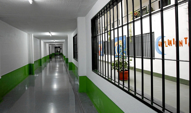 Interior de uno de los módulos de la cárcel de Picassent. | Benito Pajares