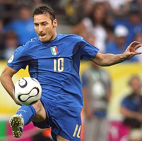 totti-afp.jpg