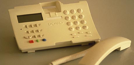 Un teléfono Domo de la compañía, que permite la identificación de llamadas. Un teléfono Domo de la compañía, que permite la identificación de llamadas.