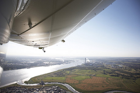 Salida del aeródromo, camino a Londres. (Foto: Stella Artois) Salida del aeródromo, camino a Londres. (Foto: Stella Artois)